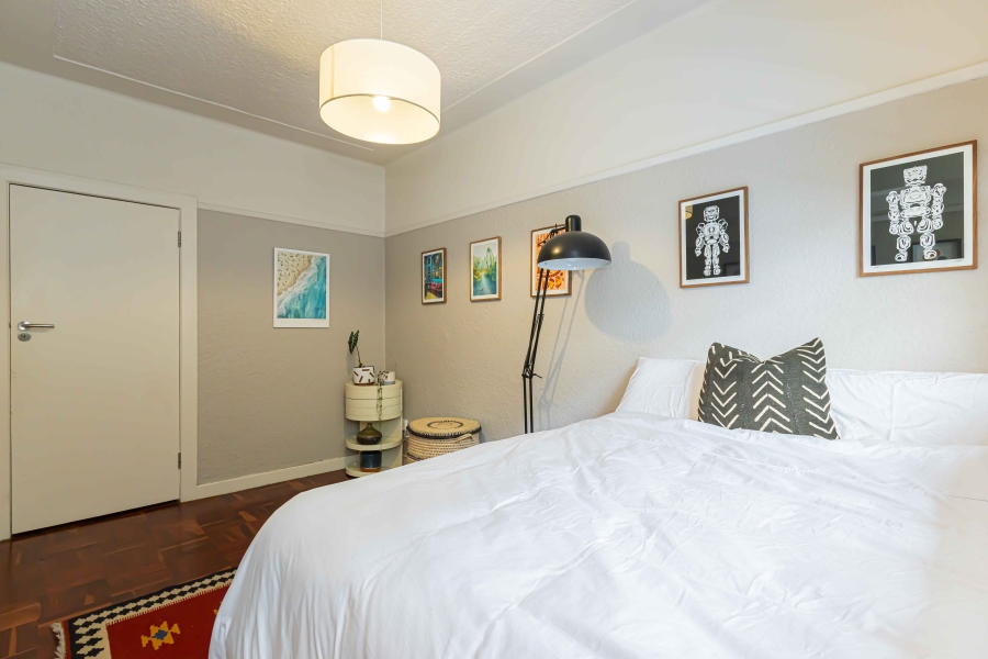 2 Bedroom Property for Sale in Sea Point Western Cape